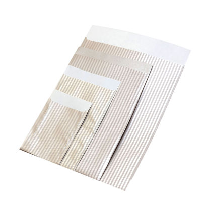 Papier Flachbeutel 167390F, Lignes, chablis - silber, 88g/m²